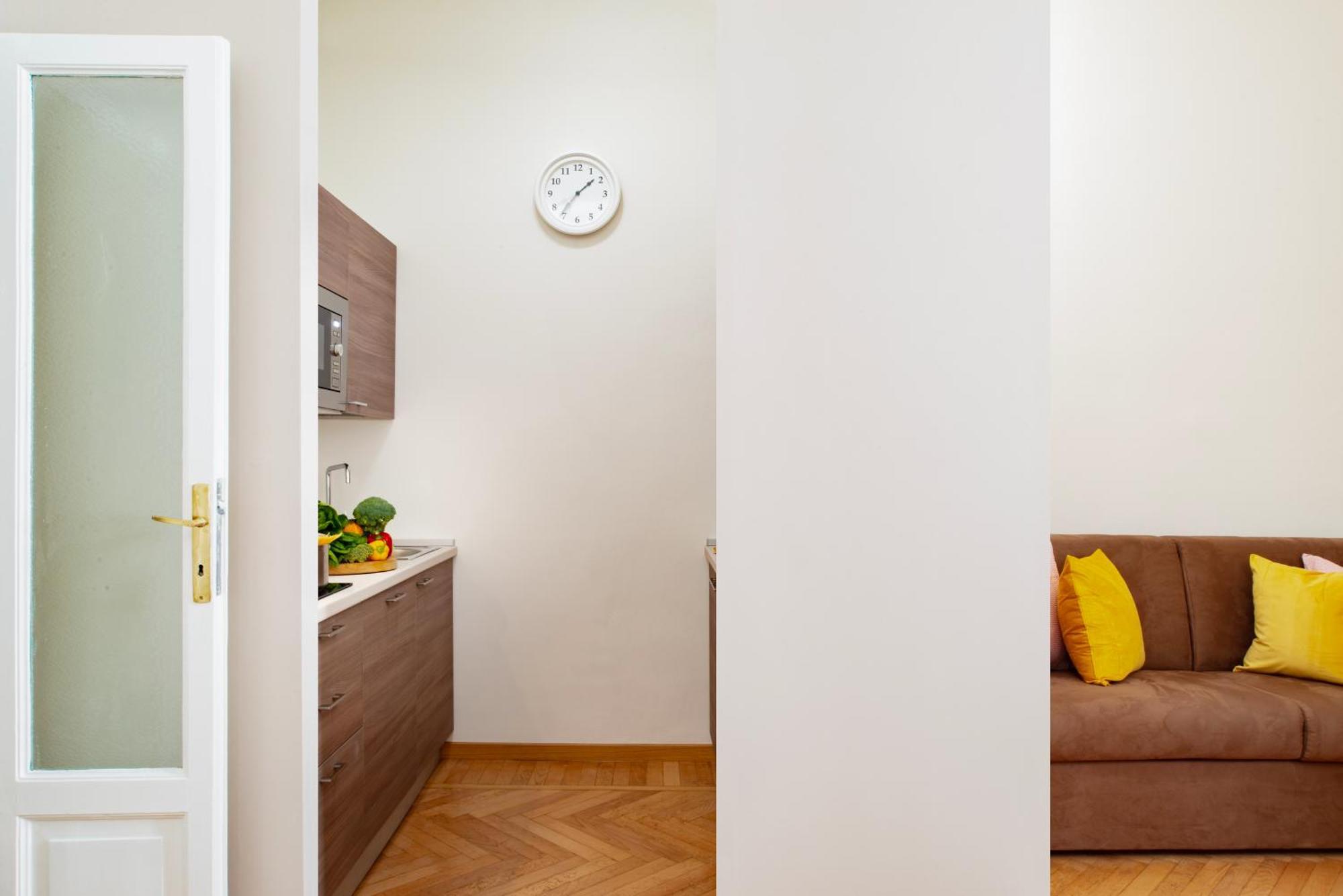 Appartamento Moderno Multicomfort - Premuda Luxury Milan Bagian luar foto